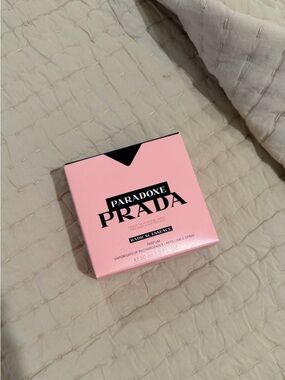 Prada Paradoxe Radiant Essence - unopened